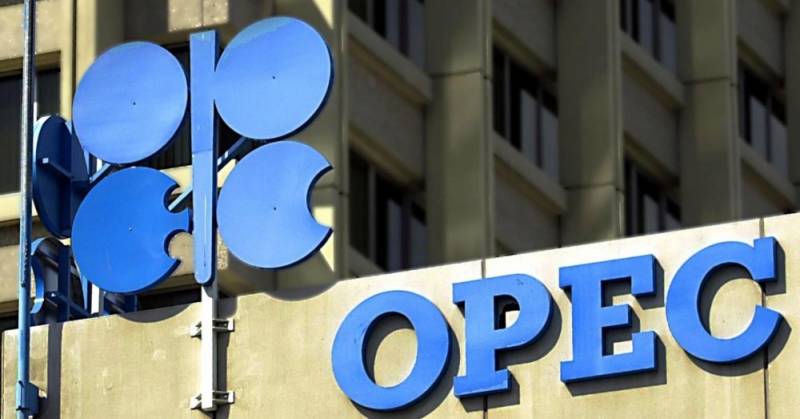 Россия «поглотила» ОПЕК. Но выгодна ли «нефтяная сделка» нашей стране? геополитика