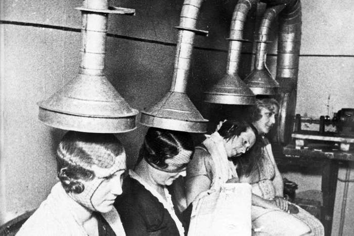 Удивительное прошлое: винтажные сушилки для волос, которыми пользовались дамы 20-х, 30-х и 40-х годов прошлого века Интересное