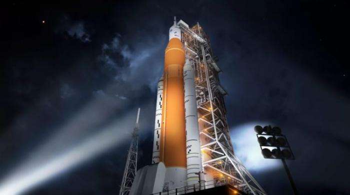 Если NASA решит использовать частную ракету в предстоящей миссии к Луне, это изменит всю космическую индустрию Интересное
