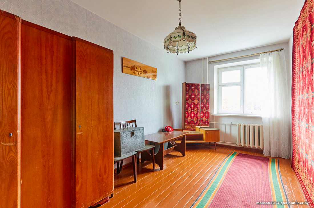Назад в СССР: за 500 в Минске продают квартиру, удивительным образом сохранившую атмосферу 1970-х вторичное жилье