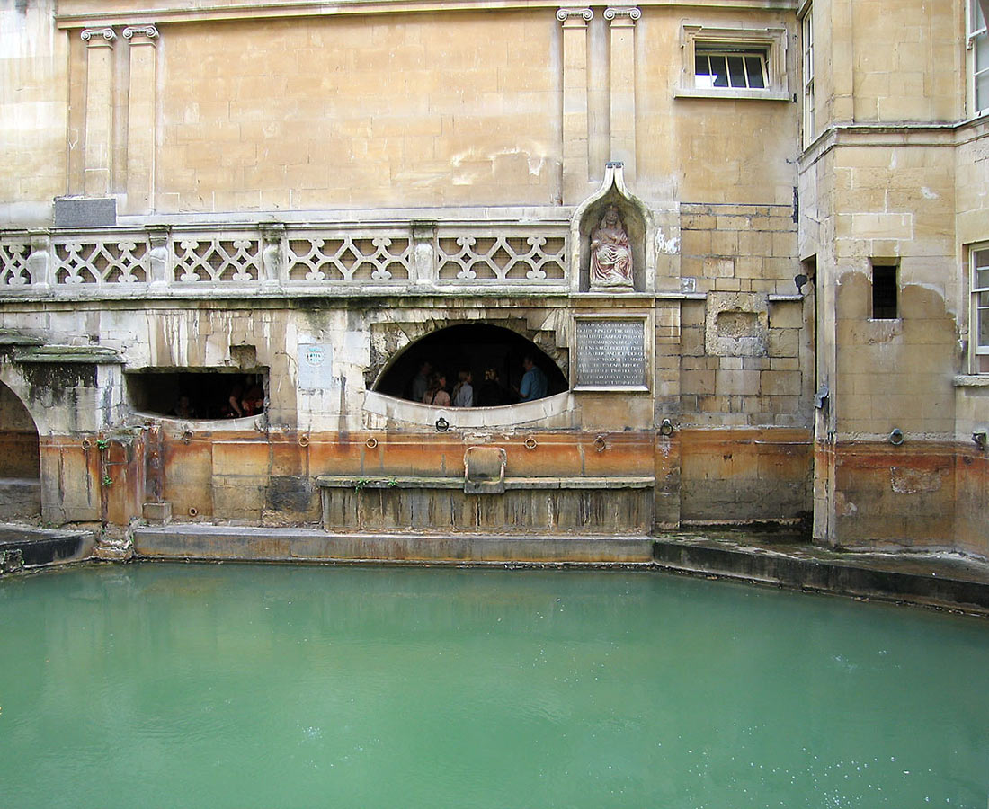 Римские бани английского города Бат: достопримечательность, которая вошла в историю авиатур