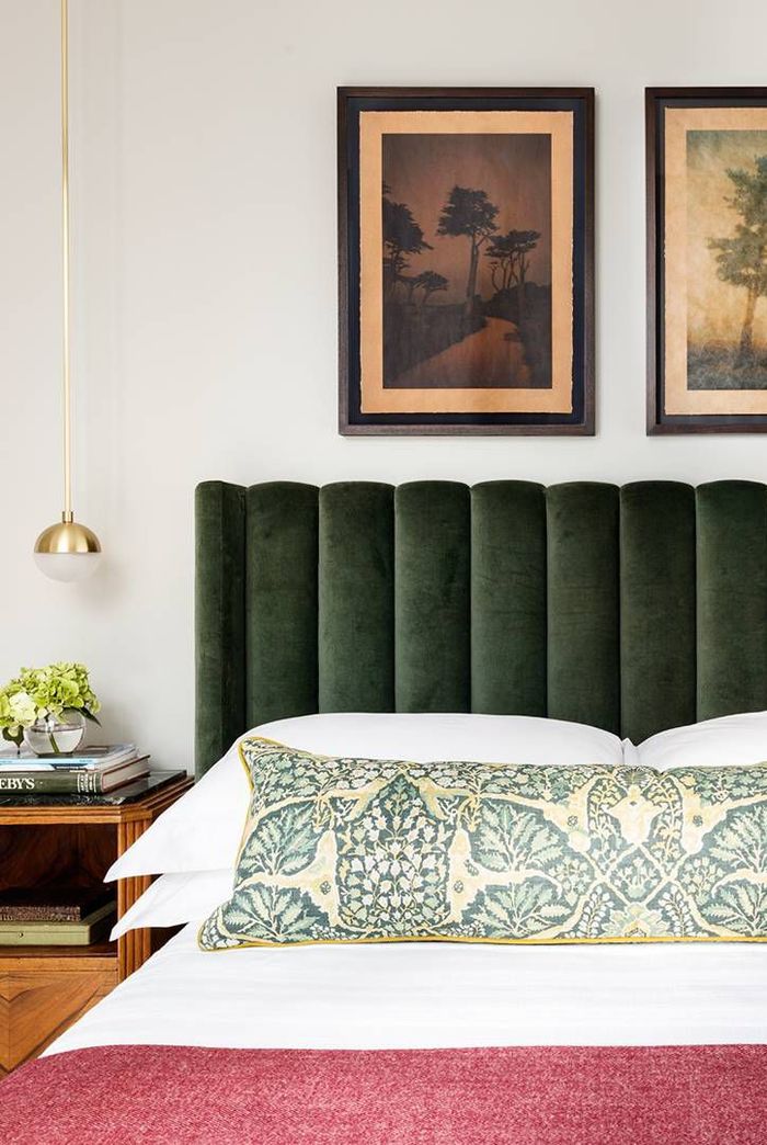Спальня с обложки: 7 простых идей, как красиво застелить кровать декор