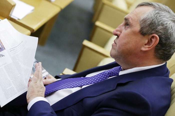 Депутата Госдумы задержали за взятку в три миллиарда рублей   Интересное