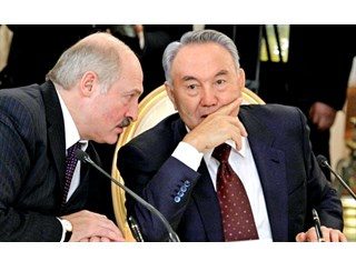 Може Лукашенко повторити трюк Назарбаєва?