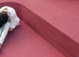 Як перестати порівнювати себе з незнайомими людьми в Інтернеті