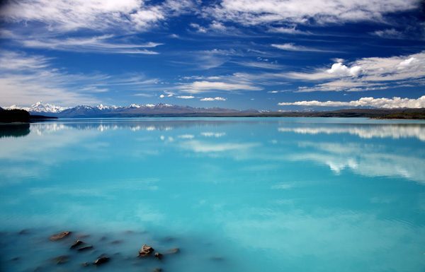 Чарівний куточок Нової Зеландії: бірюзове озеро Пукакі