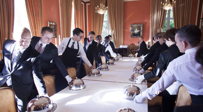 Як в Європі готують дворецьких