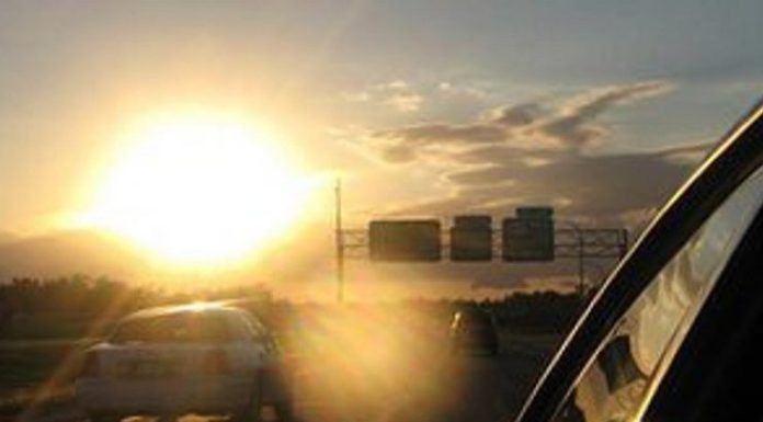 Як водієві зробити так, щоб сонце не сліпило на трасі