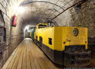 У Челябінській області в діючу шахту впустили… електровоз ! Ніхто не постраждав