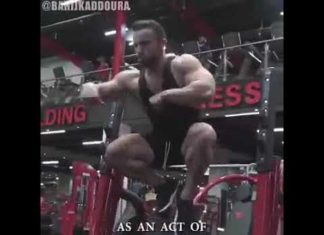 Тем временем в спортзале