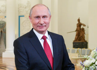 Bloomberg дізнався про опрацювання сценарію залишення Путіна у владі