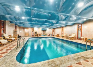 Готелі Єкатеринбурга з басейном: рейтинг, опис, фото і відгуки