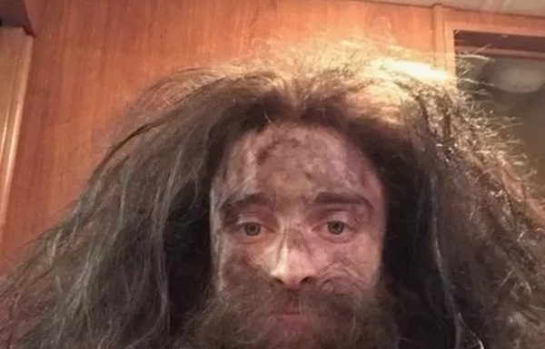 Дізнаєтеся цього чоловіка на фото?