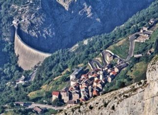 Гребля Вайонт в Італії: чому довелося спустити водосховище і кинути нову дамбу