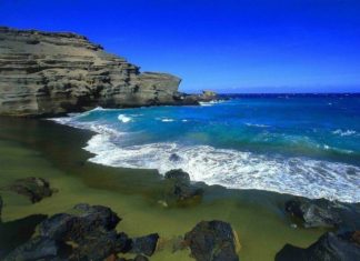 15 найбільш незвичайних пляжів світу