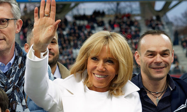 Бріжит Макрон на благодійному футбольному матчі у Франції