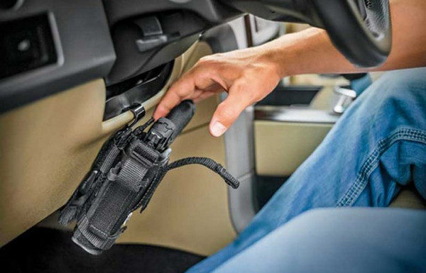 Які засоби самооборони можна зберігати в автомобілі?