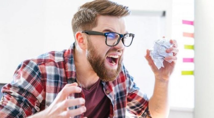 Я зрозумів, що я сьогодні втомився. Втомився від цієї масової гаджетомании людей