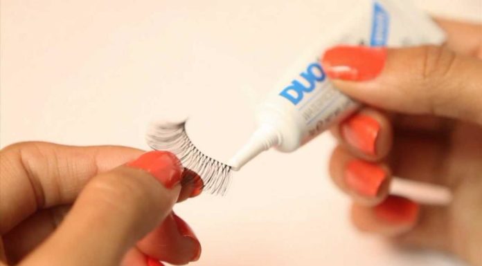 Найкращий клей для нарощування вій: склад, термін придатності, який вибрати, відгуки майстрів