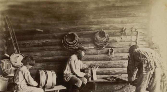 «В руській країні»… – Які вони, росіяни???