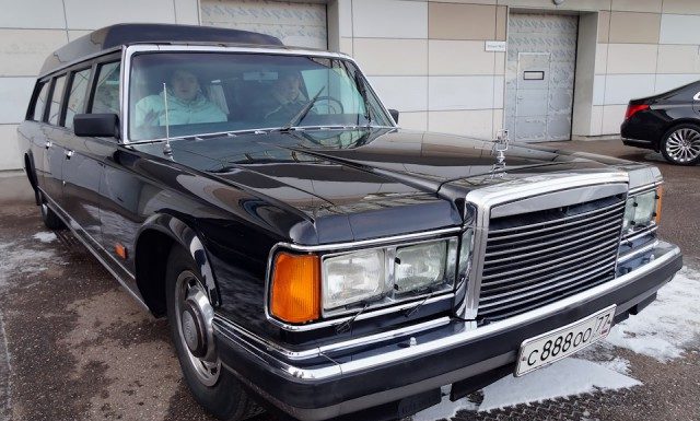 ЗІЛ-41042 Чорний Доктор. VIP-швидка з СРСР