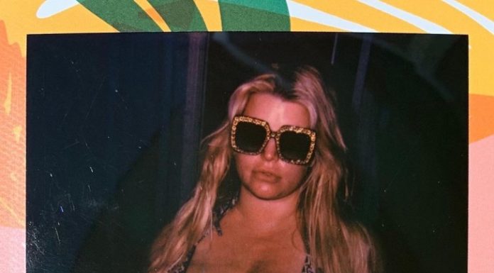 Джессіка Сімпсон стала мамою втретє