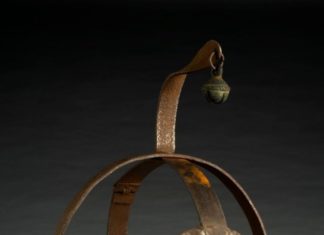 Навіть у 19 столітті маска ганьби покладалася в Англії за наклеп, образи і бунтарські мови