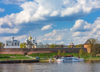 Як дістатися з Великого Новгорода до Москви: огляд різних варіантів