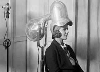 Дивовижне минуле: вінтажні сушарки для волосся, якими користувалися дами 20-х, 30-х і 40-х років минулого століття