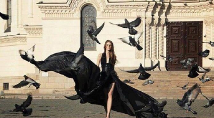 Розумна жінка. Ніяких питань і ревнощів. А у жінки на руках три штуки баксів і шикарне плаття