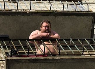 Квартири у Росії почали продавати разом з мешканцями