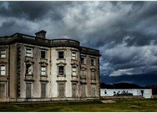 Самий відвідуваний будинок Ірландії: легенда, яка зробила його популярним