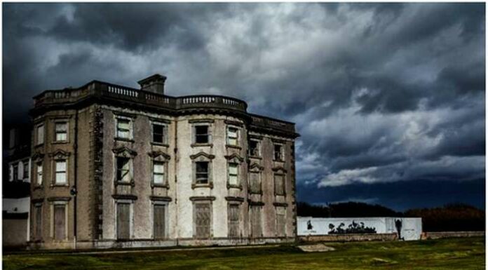 Самий відвідуваний будинок Ірландії: легенда, яка зробила його популярним