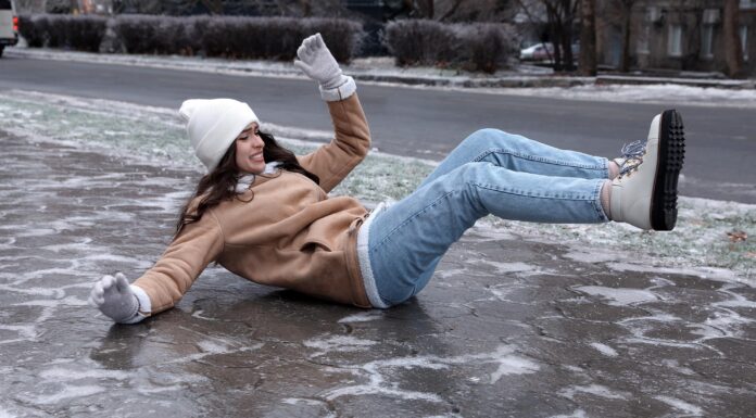 Чому лід слизький? Нове дослідження спростовує 200-річну теорію фізики