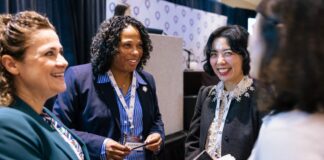 Жінки-кардіоторакальні хірурги стикаються із системними перешкодами для просування