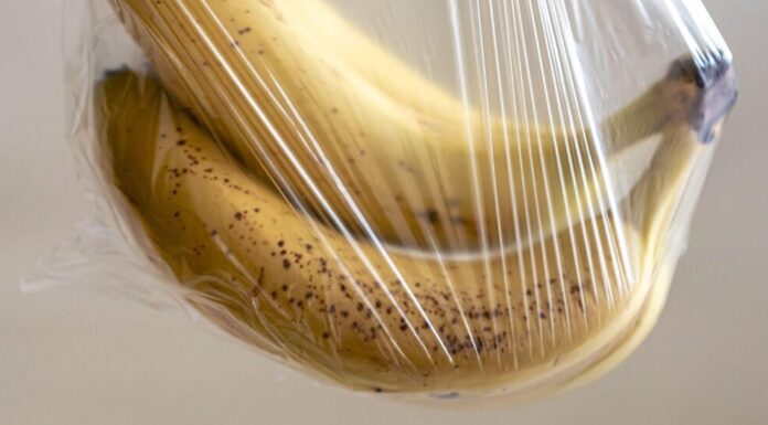 Розширення Пластикової Промисловості: Нафтові Компанії Збільшують Виробництво, Незважаючи на Забруднення