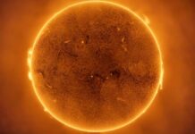 Тонкі Зміни Усередині Сонця Розкривають Секрети Слабких Сонячних Циклів