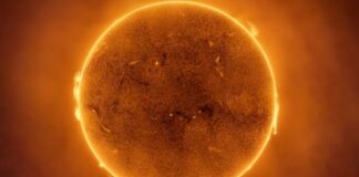 Тонкі Зміни Усередині Сонця Розкривають Секрети Слабких Сонячних Циклів