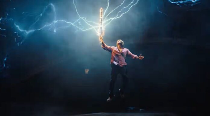 Владики Всесвіту: Ностальгічне Повернення до Екшену 80-х