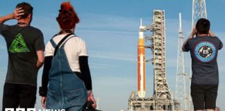 Artemis II: Космічний Берег Флориди Готовий до Історичної Місячної Місії